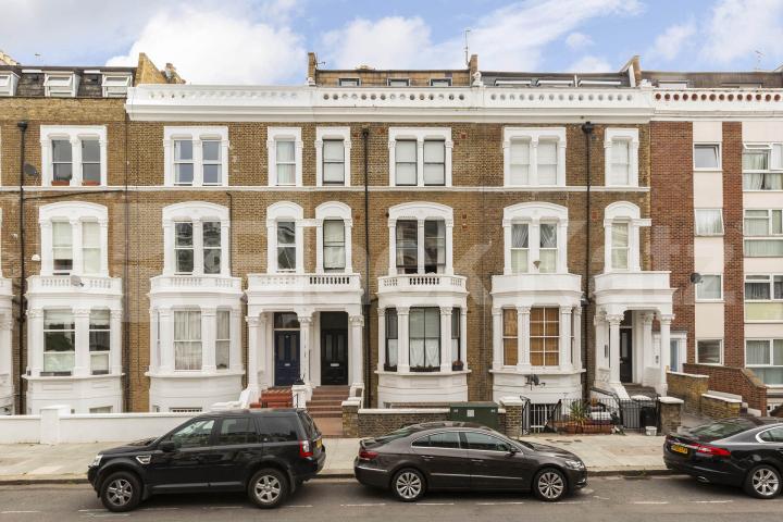 Modern and Central Apartment Sinclair Road, Shepherds Bush